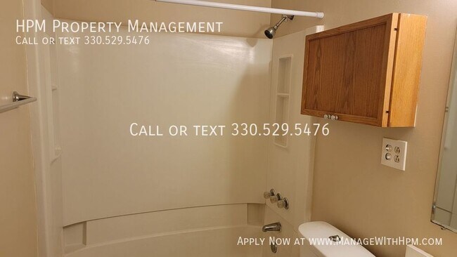 Building Photo - CALL 330-529-5476 TO SCHEDULE A SHOWING!