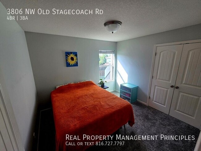 Building Photo - 3806 NW Old Stagecoach Rd