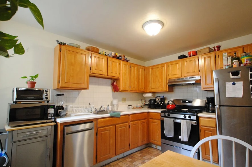 Building Photo - 20 Colborne Rd