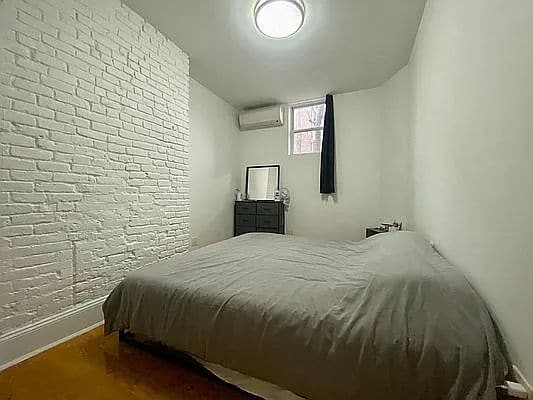 Building Photo - "Charming 2-Bedroom Gem in the Heart of Brooklyn - Your Perfect Urban Retreat!"