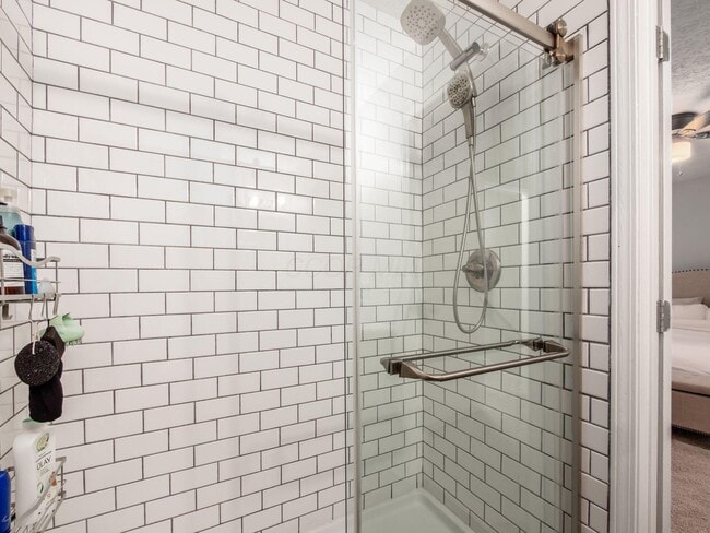 Building Photo - 3259 Longspur Dr