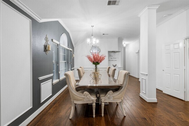 Building Photo - 2506 Spring Landing Dr