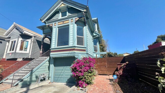 Building Photo - 696-694-29th