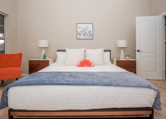 Building Photo - 4027 E Cathedral Rock Dr