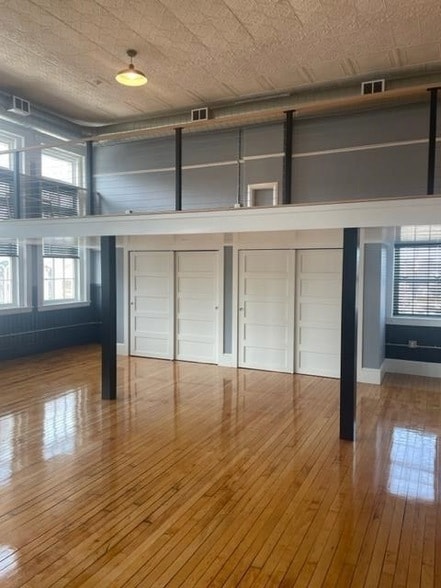 Building Photo - 60-64 High Street Unit 3