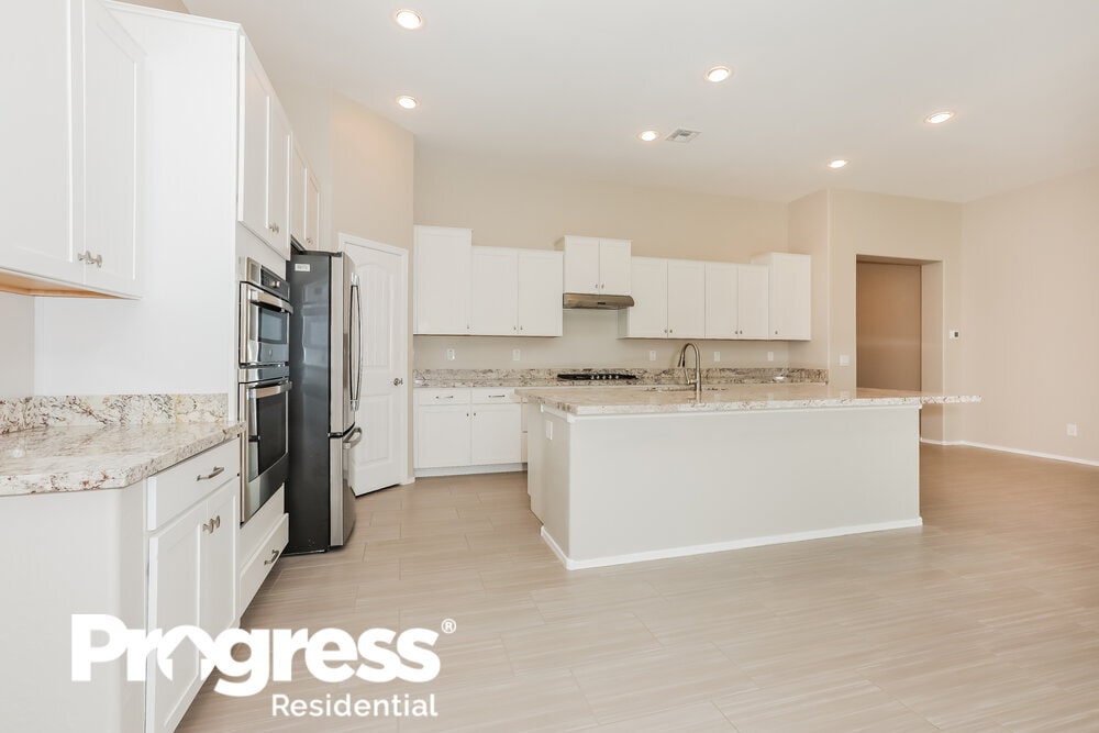 Building Photo - 22507 E Munoz St