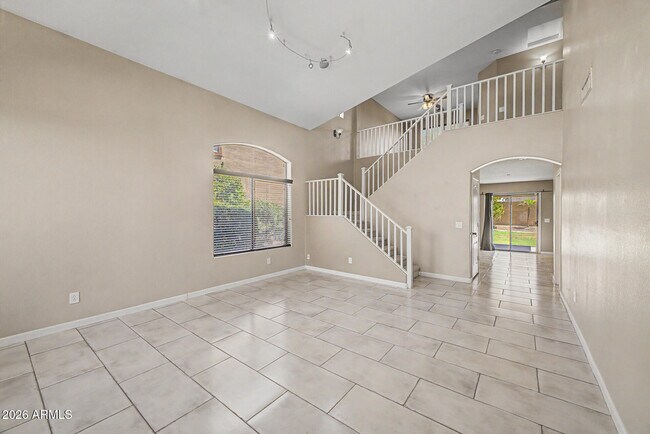 Building Photo - 4809 W Valencia Dr