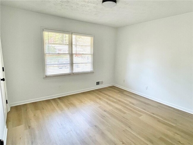 Building Photo - 359 Mimosa Dr