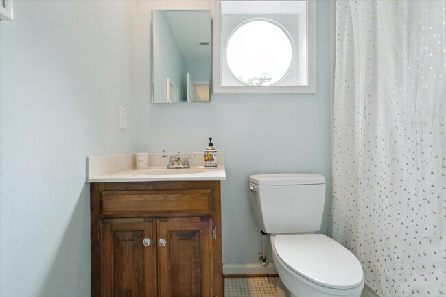 Building Photo - 258 Archer's Mead