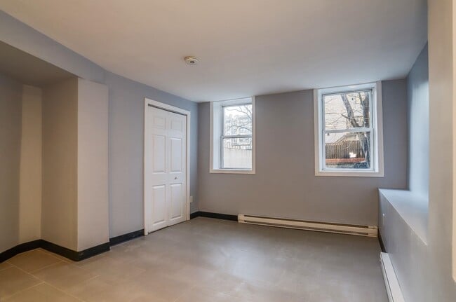 Building Photo - 320 Jefferson St