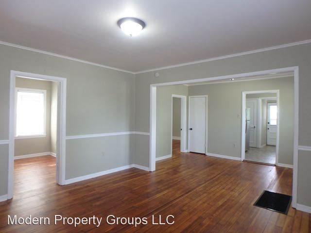 Building Photo - 2 br, 1 bath House - 111 E. Forest Ave