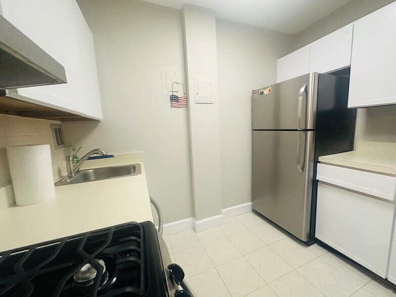 Building Photo - 1011 Arlington Blvd