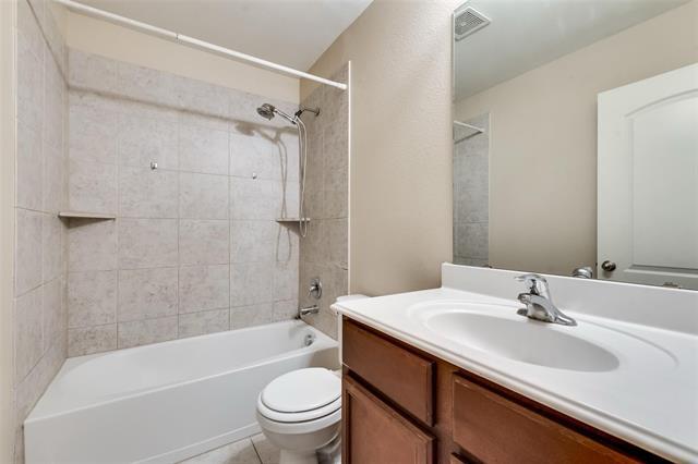 Building Photo - 2106 Bluebell Dr