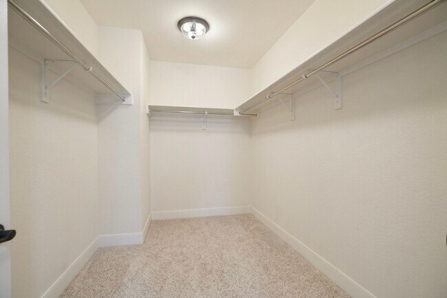 Building Photo - 7016 Lickeen Ct