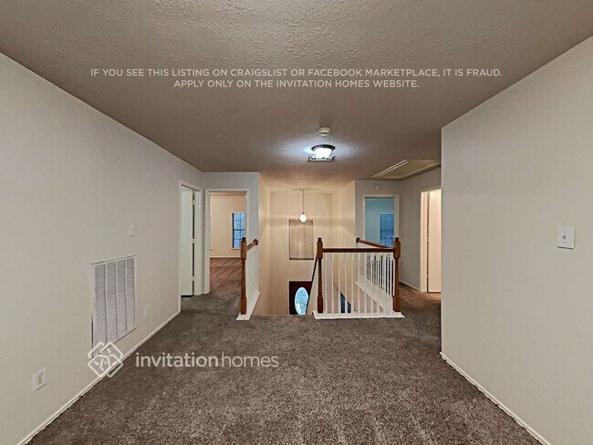 Building Photo - 9818 Golden Prairie Ln