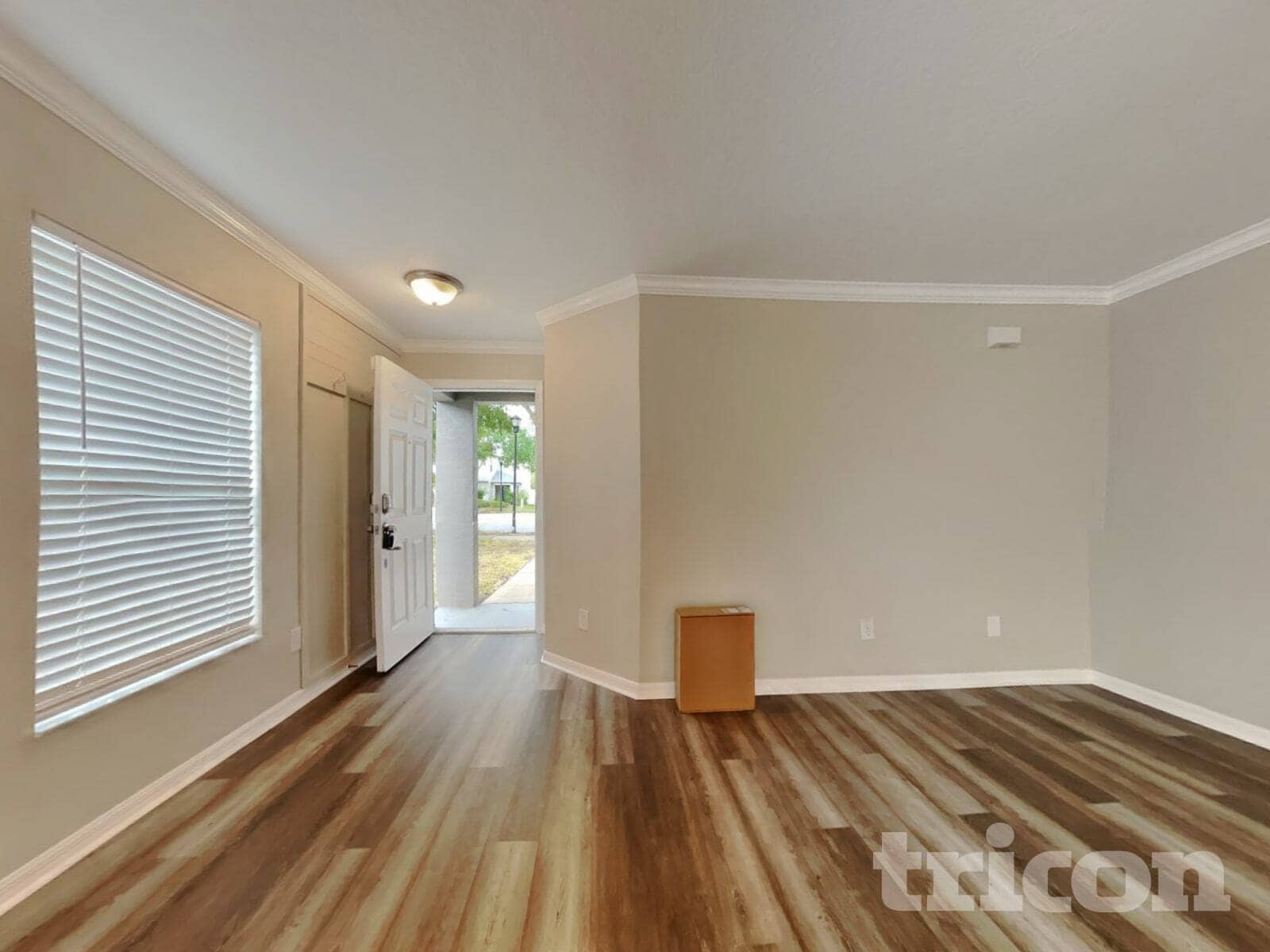 Building Photo - 10908 Golden Silence Dr