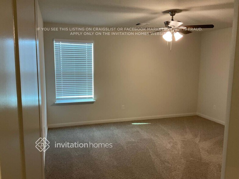 Building Photo - 10025 Pilot Pl