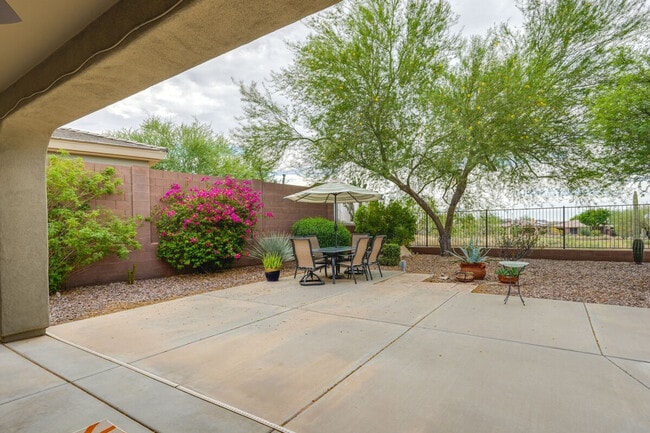 Building Photo - 2501 W Myopia Ct