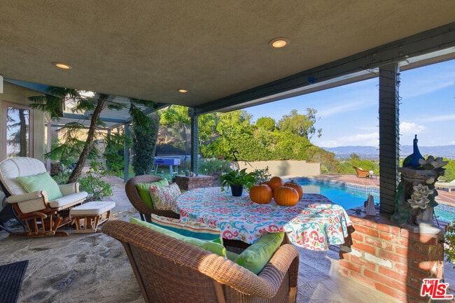 Building Photo - 3664 Gleneagles Dr