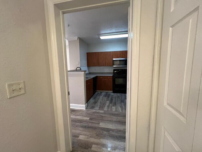 Building Photo - 202 E South St