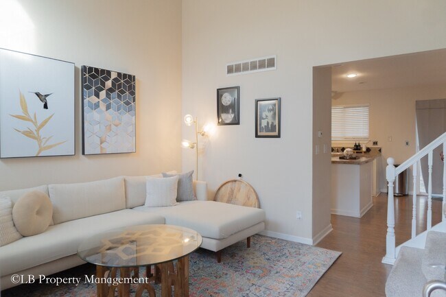 Building Photo - 4780 N Foxtail Dr