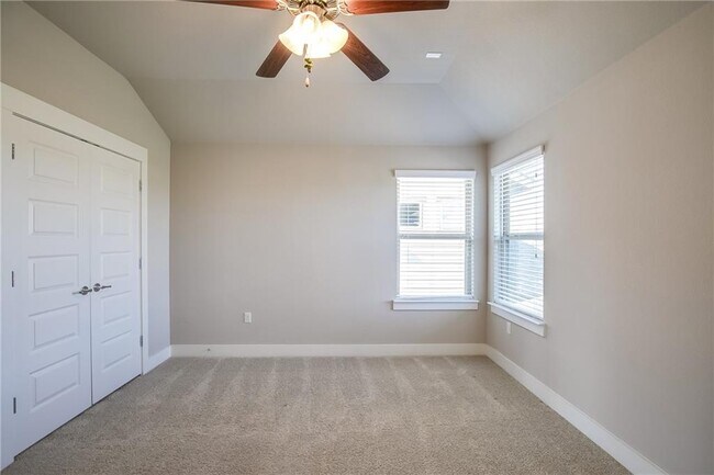 Building Photo - 9305 McKnight Lp