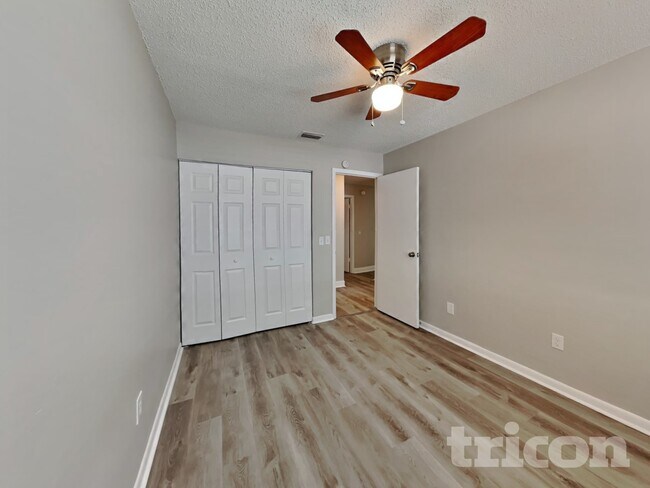 Building Photo - 4051 Forecast Dr