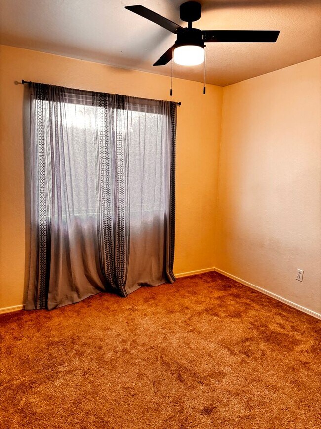 Building Photo - Apache Junction 3 bedroom rental