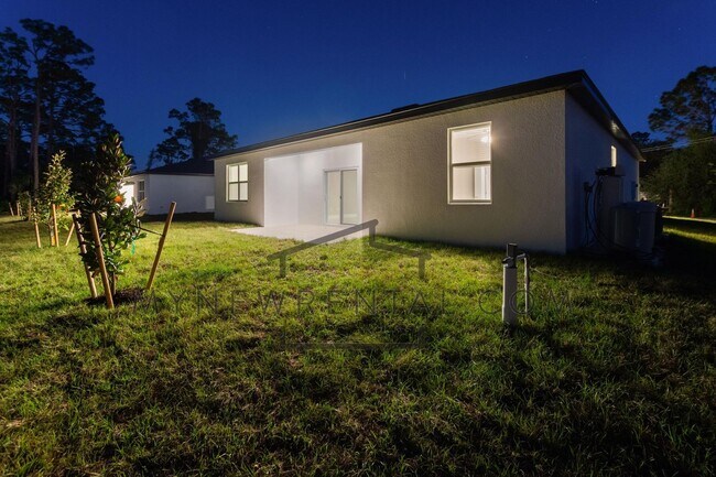 Building Photo - Deposit-Free! Get $1,000 OFF your first mo...