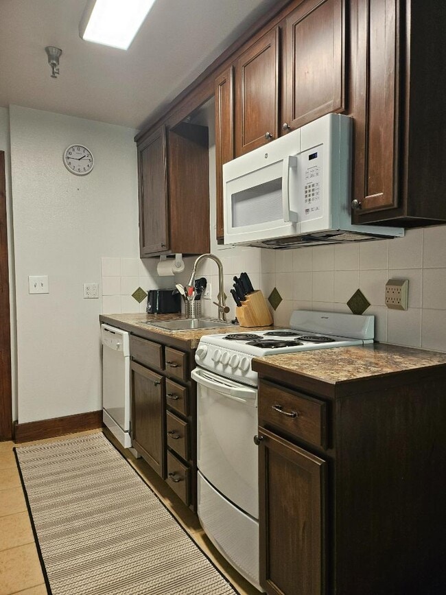 Building Photo - 113 Angani Way