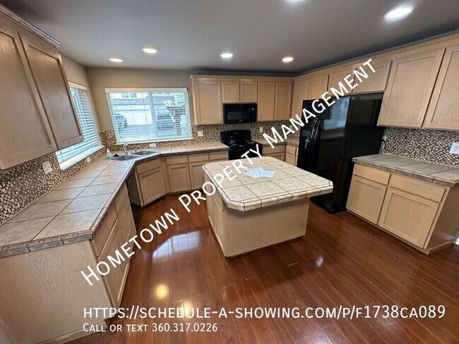 Building Photo - 7011 Prism St SE