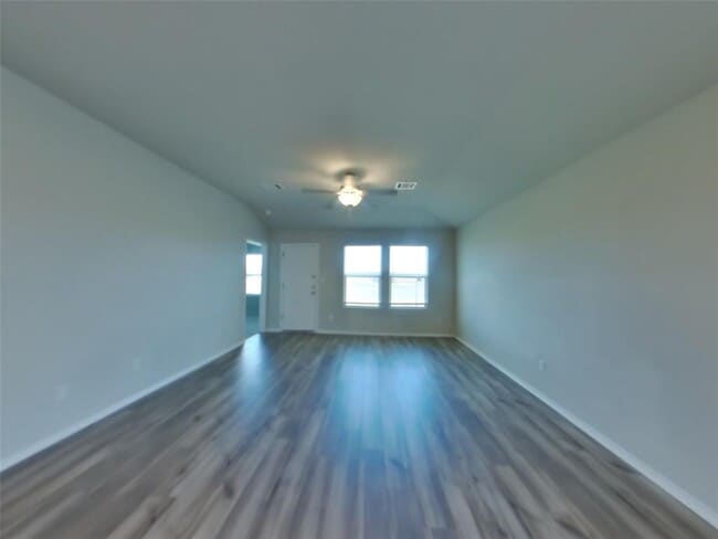 Building Photo - 5120 Saddle Clb Dr