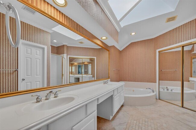 Building Photo - 13919 Aspen Cove Dr