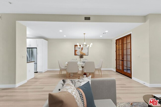 Building Photo - 3833 Huron Ave