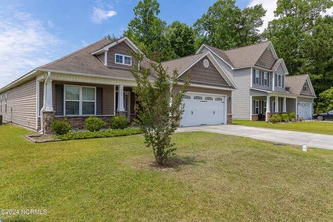 Building Photo - 757 Radiant Dr