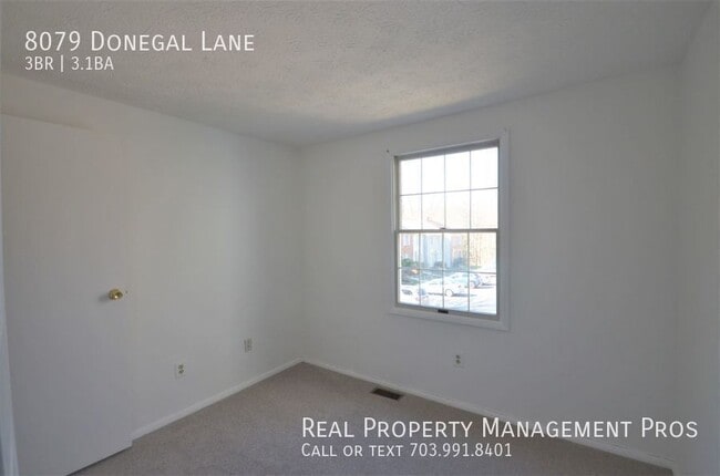 Building Photo - 8079 Donegal Ln