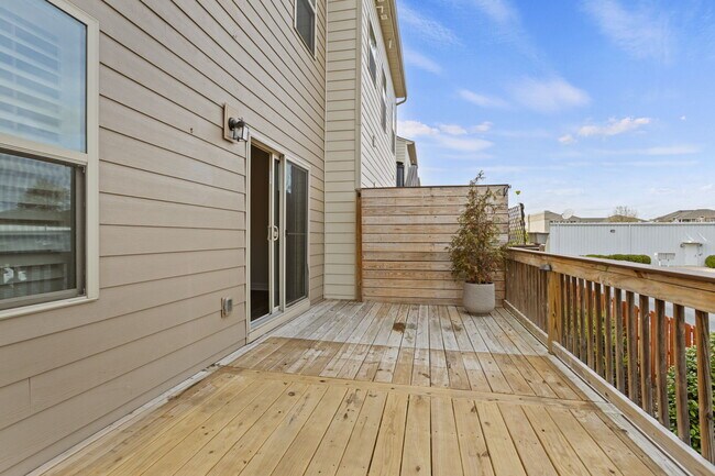 Building Photo - 117 Eagle Wood Dr