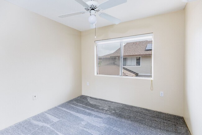 Building Photo - Charming 3 Bedroom, 2.5 Bath Condo in Ko Olina Fairways(Golf Course View)