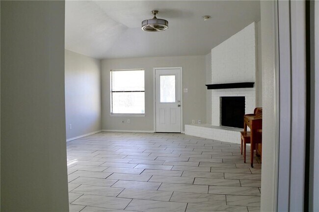 Building Photo - 408 Sage Boot Dr