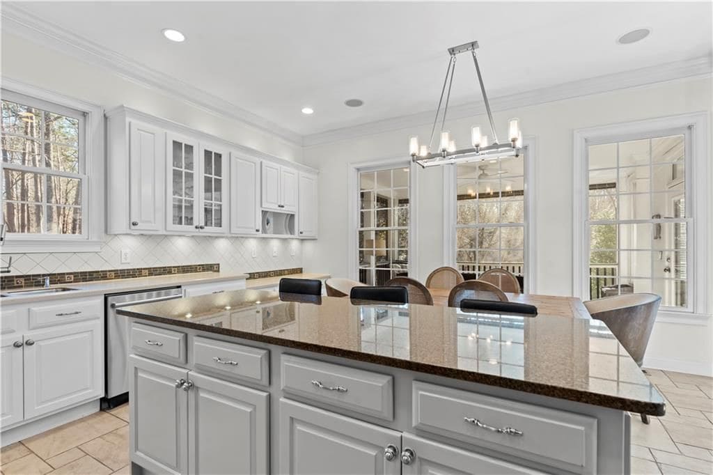 Building Photo - 102 N Cove Dr