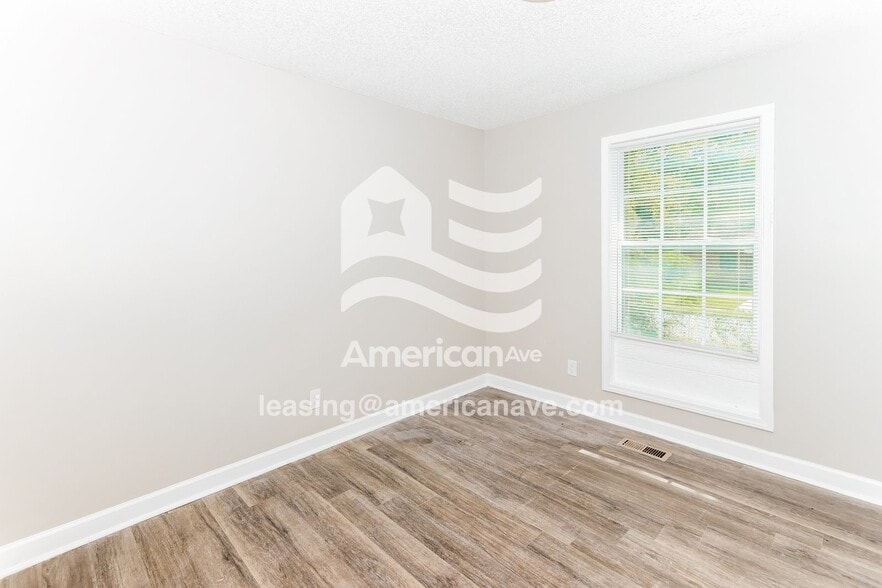 Building Photo - 200 Sunstede Rd