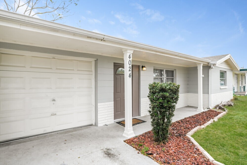 Building Photo - 4024 Cranbrook Pl