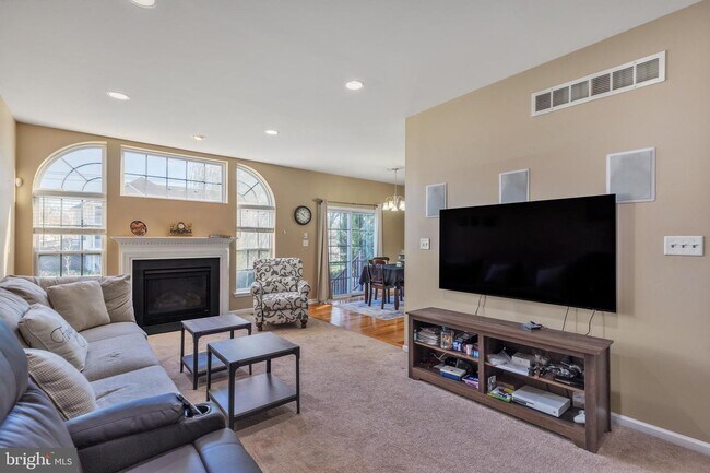 Building Photo - 123 Westbrook Dr