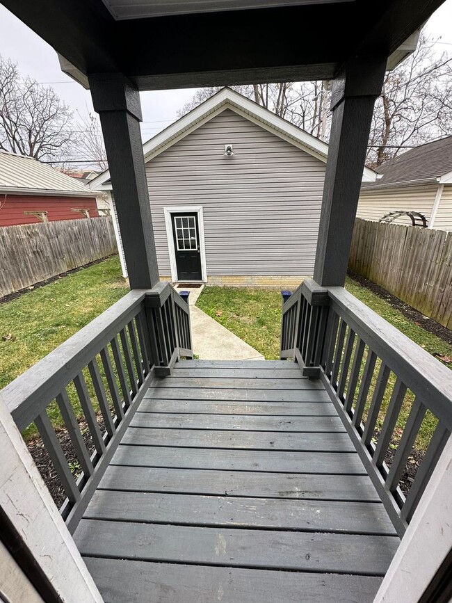 Building Photo - Introducing a stunning three-bedroom, two and a half bathroom home for rent in Columbus, OH!