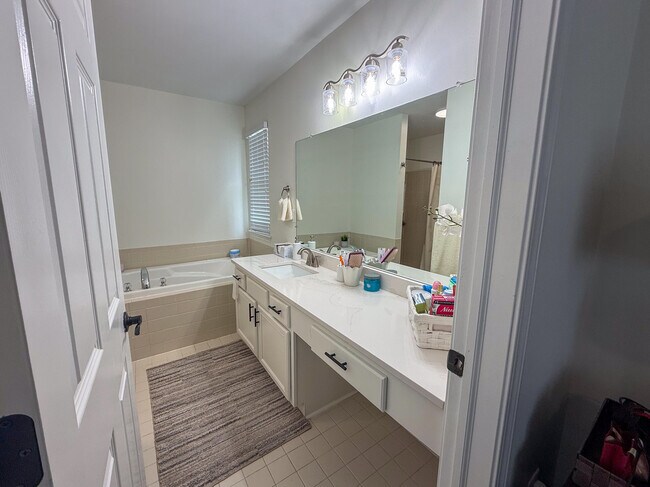 Building Photo - 38619 Watson Cir
