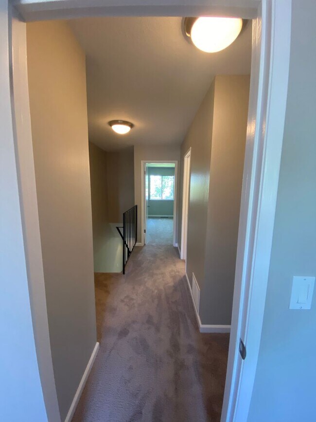 Building Photo - 1567 Ivycreek Cir