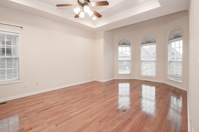 Building Photo - 1540 Edgewater Ln