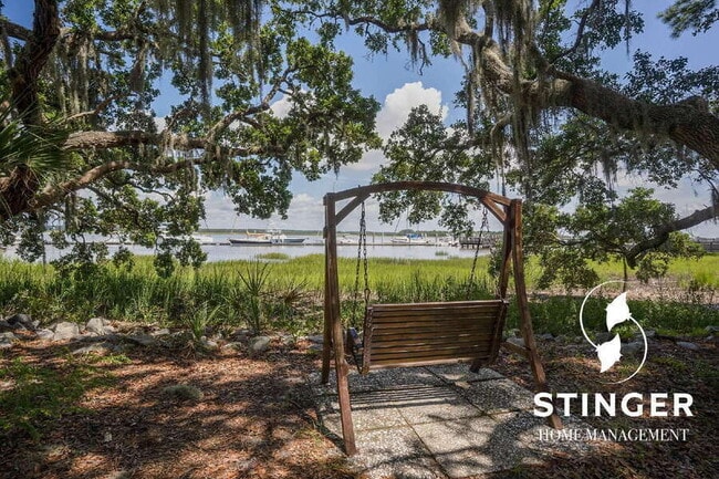 Building Photo - 144 Locust Fence Rd