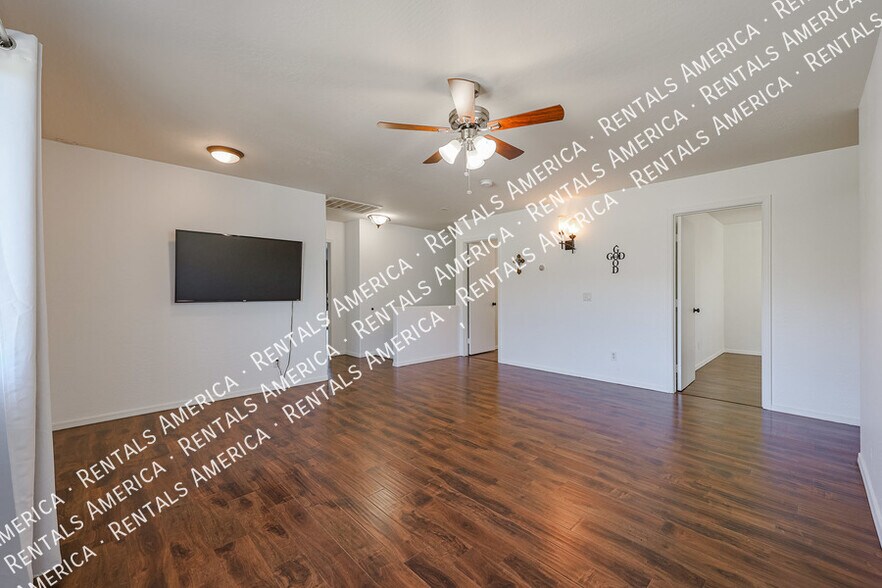 Building Photo - 10402 E Nice Ct