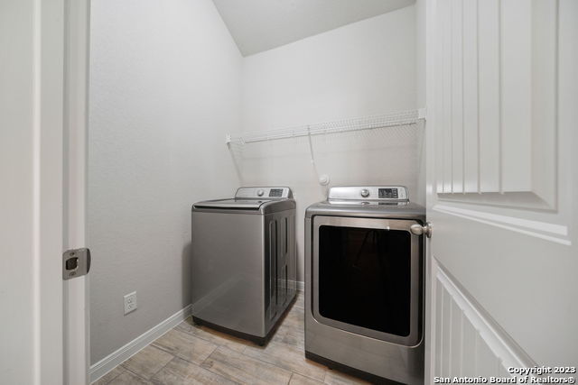 Building Photo - 2934 Daisy Meadow